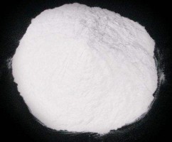 Calcined α-alumina